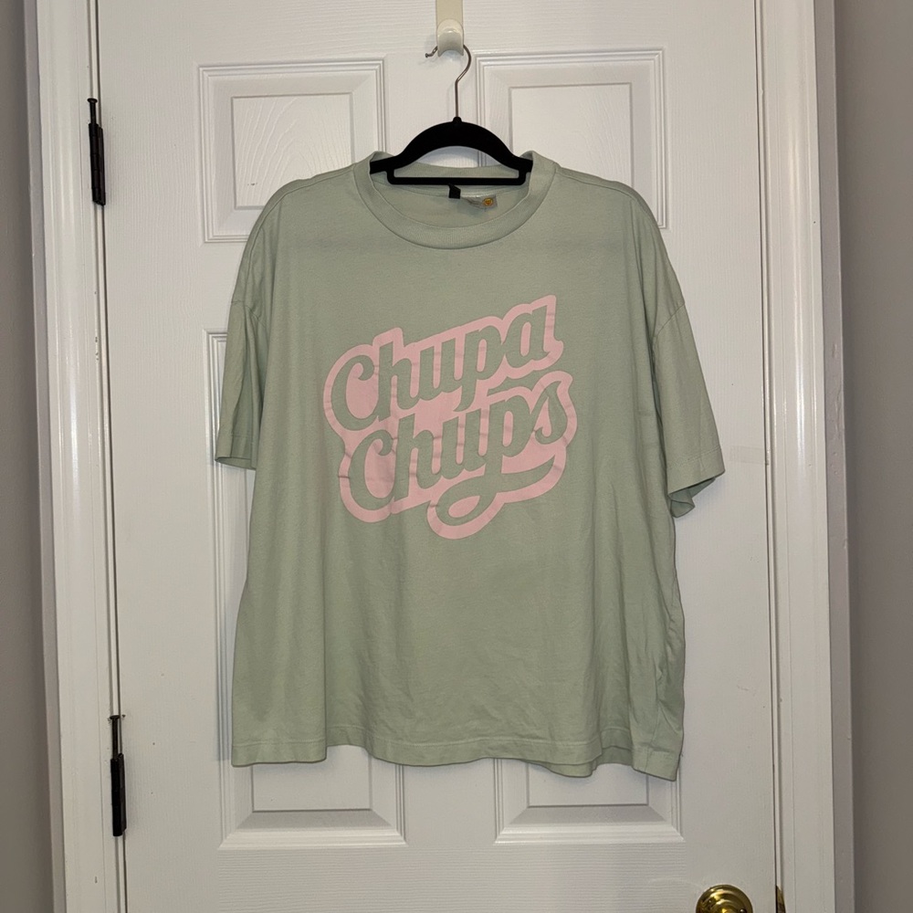 H&M Divided Chupa Chups Tee in Light Green